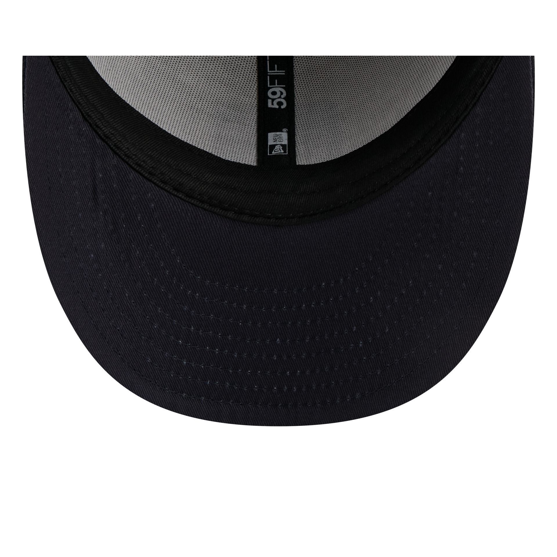 https://cdn.shopify.com/s/files/1/0601/2554/4675/files/60832654_LP59FIFTY_LifestyleEnergy_ATLBRA_STN_UV.jpg?v=1761054280