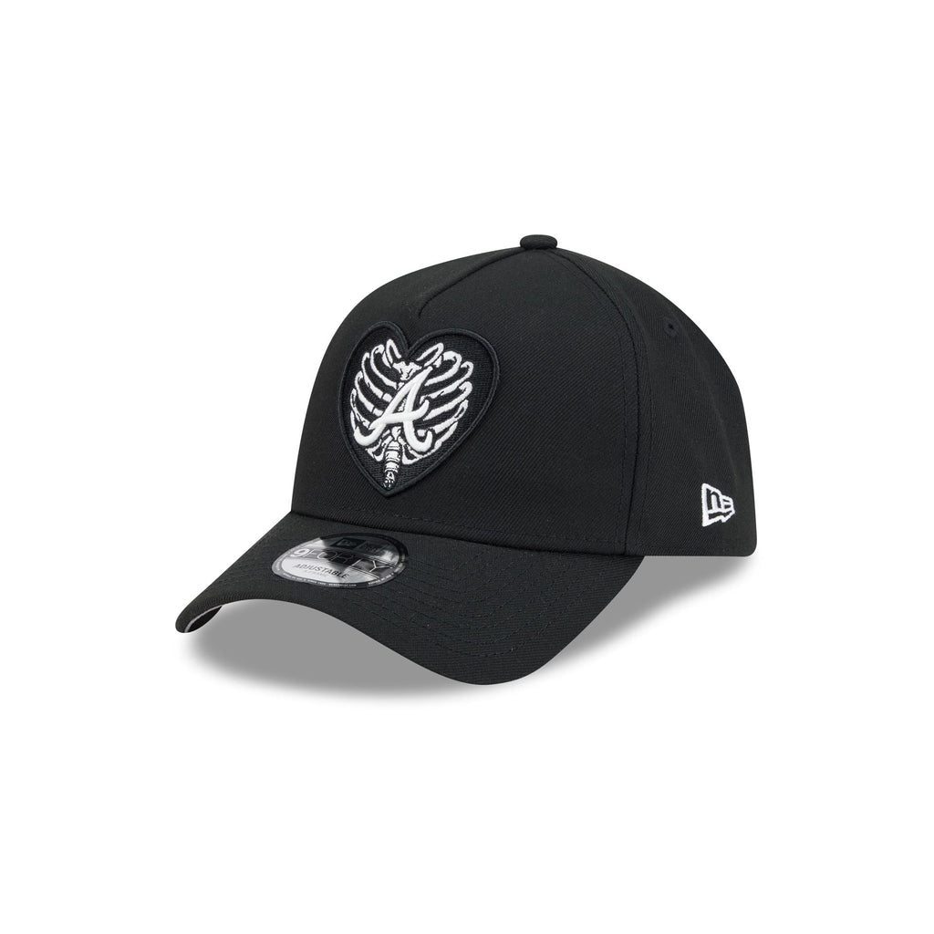 https://cdn.shopify.com/s/files/1/0601/2554/4675/files/60832734_9FORTYAF_LifestyleEnergy_ATLBRA_BLK_3QL.jpg?v=1759858797