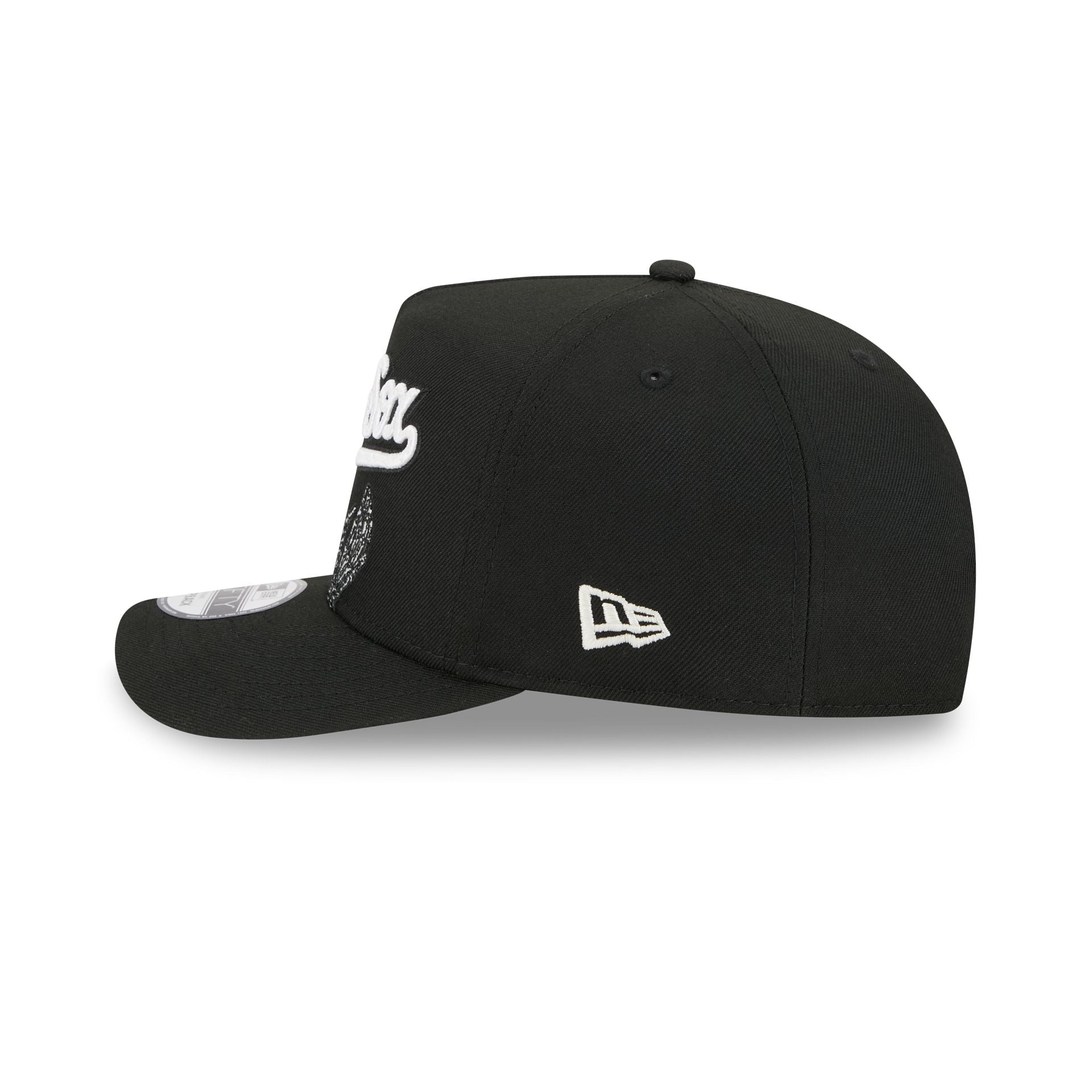 https://cdn.shopify.com/s/files/1/0601/2554/4675/files/60832744_9FIFTYAF_LifestyleEnergy_CHIWHI_BLK_LSIDE.jpg?v=1760103198