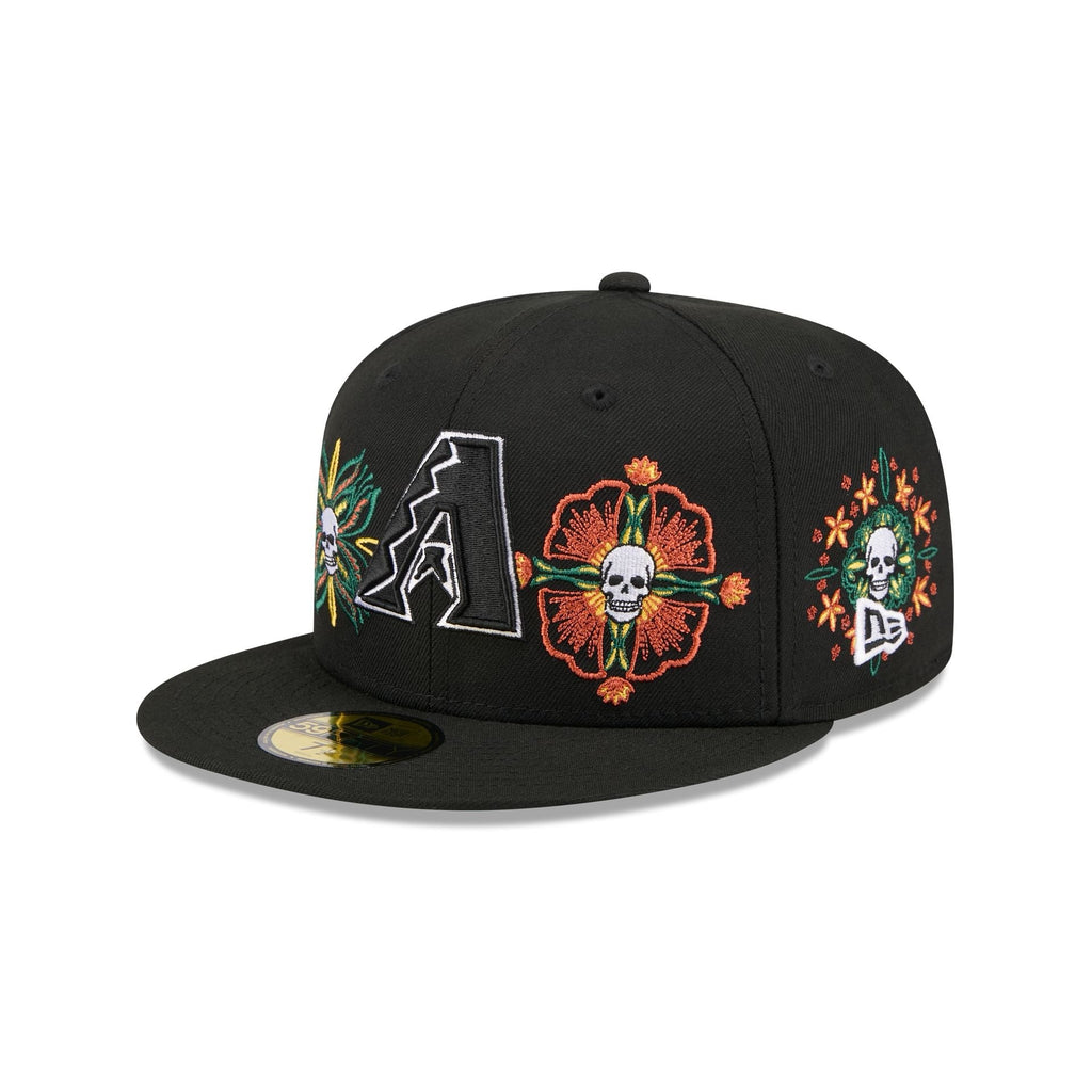 https://cdn.shopify.com/s/files/1/0601/2554/4675/files/60832774_59FIFTY_LifestyleEnergy_ARIDIA_BLK_3QL.jpg?v=1760914191