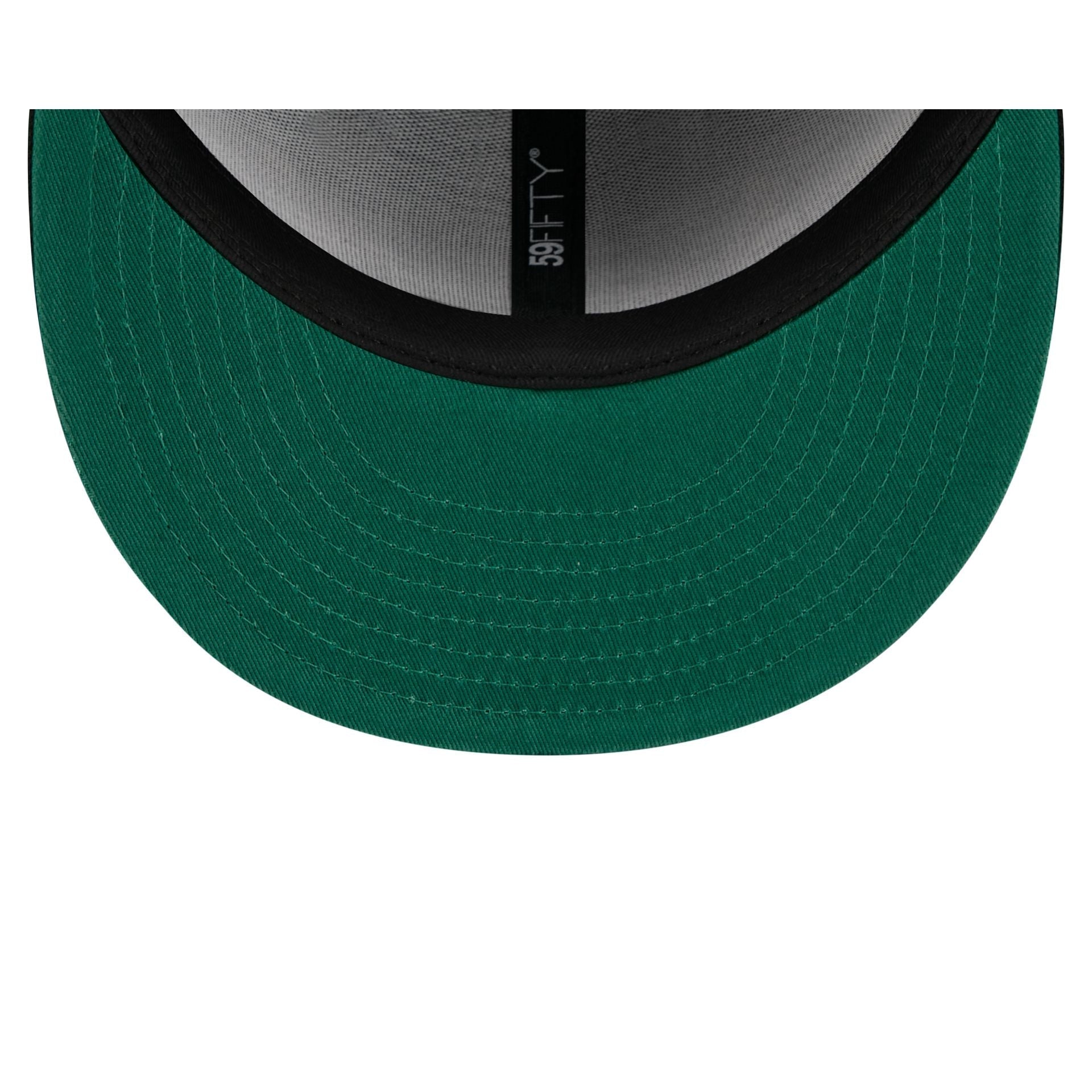 https://cdn.shopify.com/s/files/1/0601/2554/4675/files/60832774_59FIFTY_LifestyleEnergy_ARIDIA_BLK_UV.jpg?v=1760914191