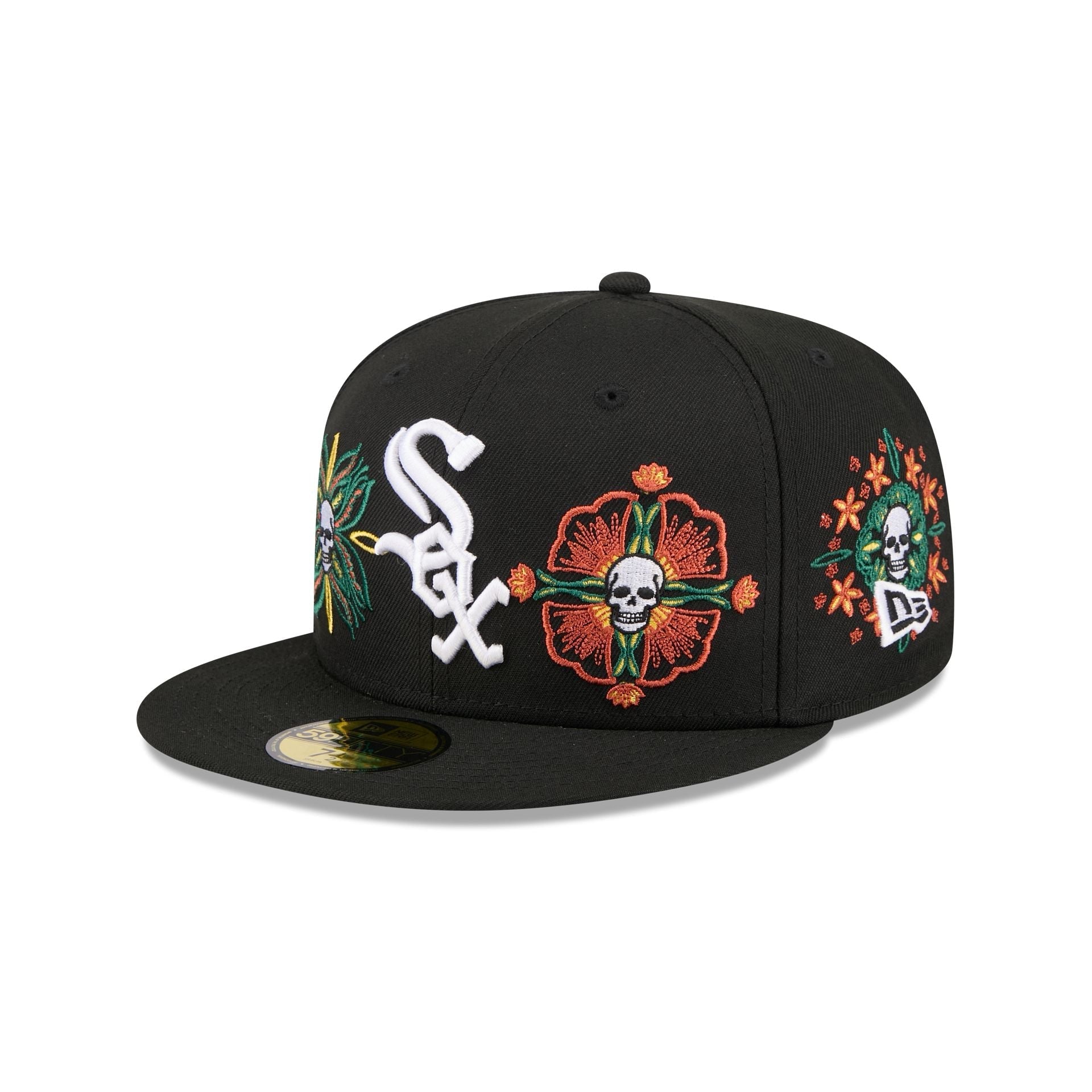 https://cdn.shopify.com/s/files/1/0601/2554/4675/files/60832778_59FIFTY_LifestyleEnergy_CHIWHI_BLK_3QL.jpg?v=1760914192