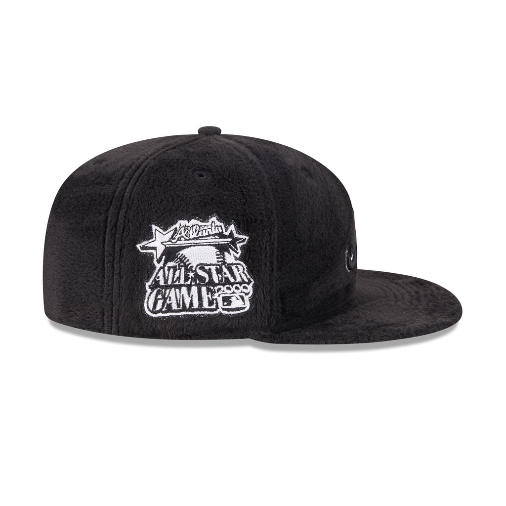 https://cdn.shopify.com/s/files/1/0601/2554/4675/files/60832815_59FIFTY_LifestyleEnergy_ATLBRA_BLK_RSIDE.jpg?v=1764616396
