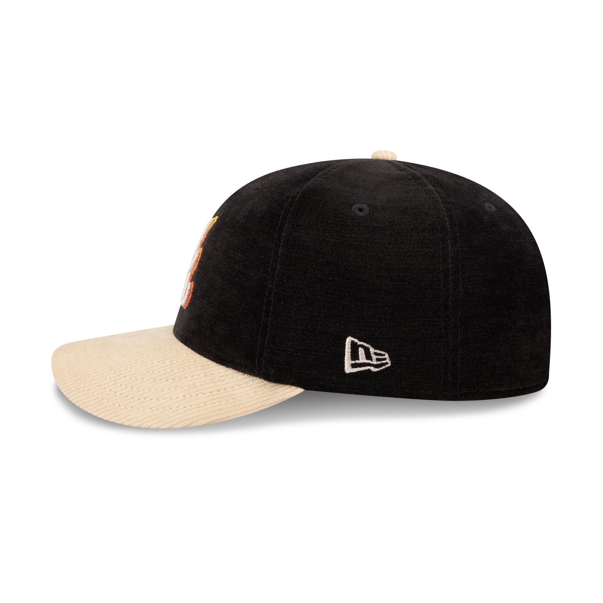 https://cdn.shopify.com/s/files/1/0601/2554/4675/files/60832881_LP59FIFTY_LifestyleEnergy_ATLBRA_BLK_LSIDE.jpg?v=1761845492