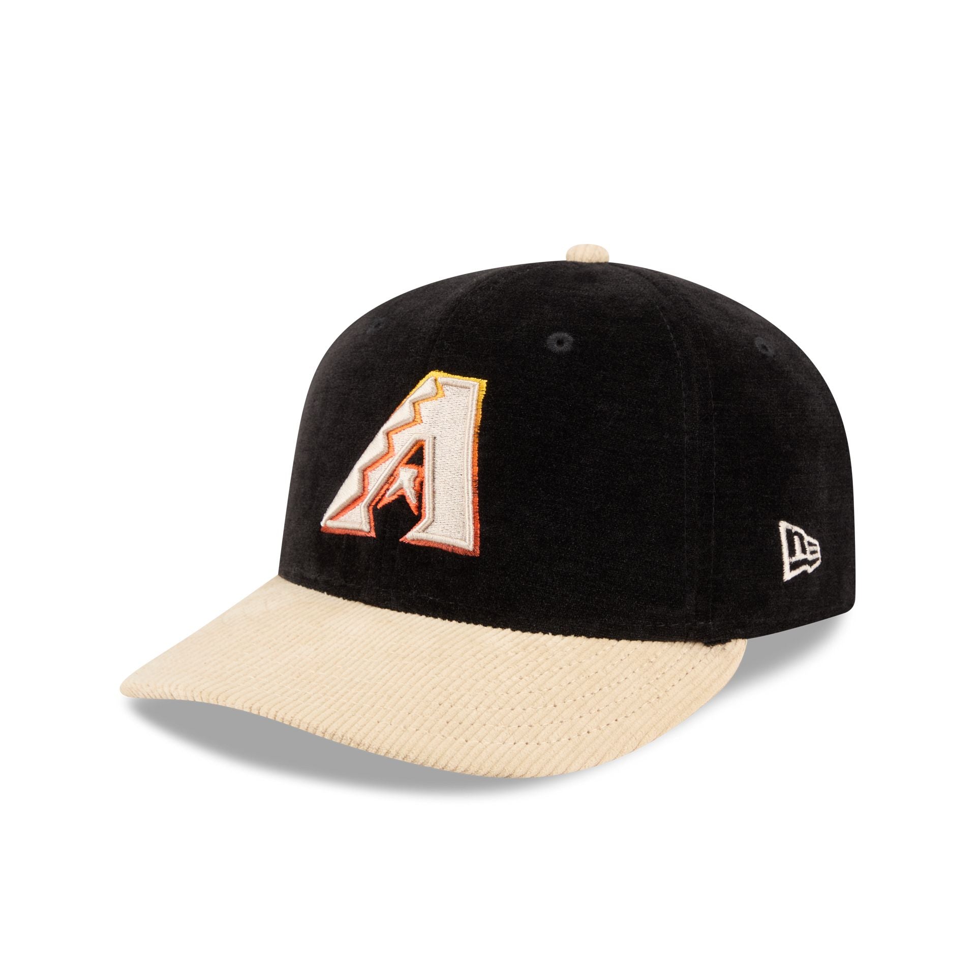https://cdn.shopify.com/s/files/1/0601/2554/4675/files/60832882_LP59FIFTY_LifestyleEnergy_ARIDIA_BLK_3QL.jpg?v=1761845491