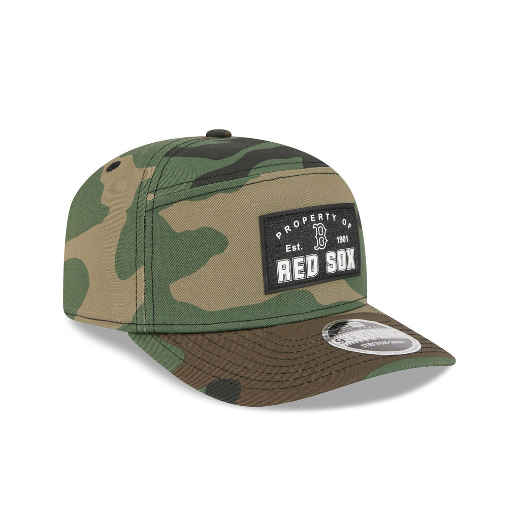 https://cdn.shopify.com/s/files/1/0601/2554/4675/files/60840429_9SEVENTYSP_QS970SP30413_BOSRED_WDC_3QR.jpg?v=1763396911