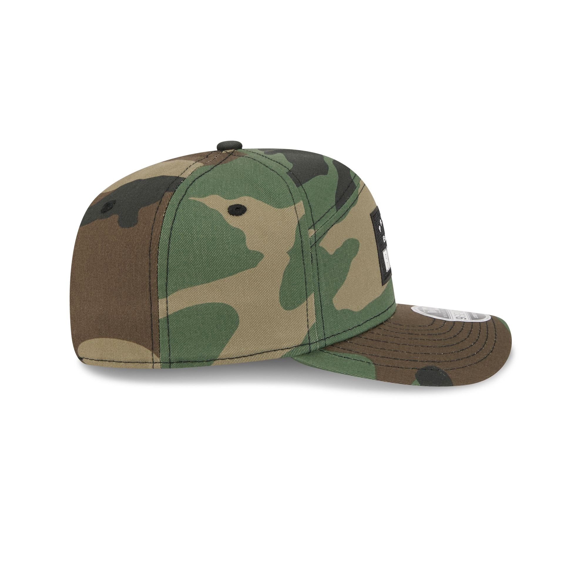 https://cdn.shopify.com/s/files/1/0601/2554/4675/files/60840429_9SEVENTYSP_QS970SP30413_BOSRED_WDC_RSIDE.jpg?v=1763396911