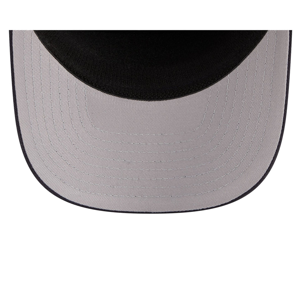 https://cdn.shopify.com/s/files/1/0601/2554/4675/files/60840624_9SEVENTYSP_QS970SP30413_BOSRED_OTC_UV.jpg?v=1763396912