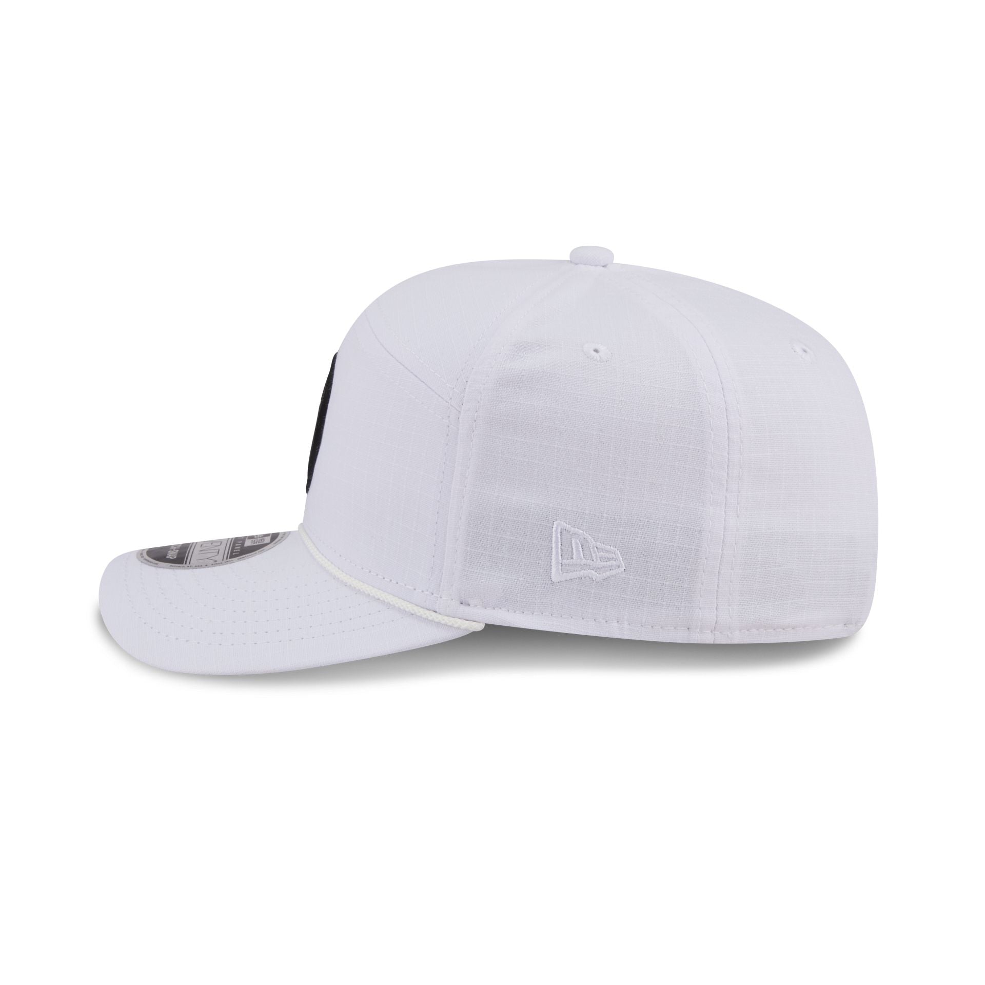 https://cdn.shopify.com/s/files/1/0601/2554/4675/files/60840801_9SEVENTYSP_QS970SP30415_CHIWHI_WHI_LSIDE.jpg?v=1763396921