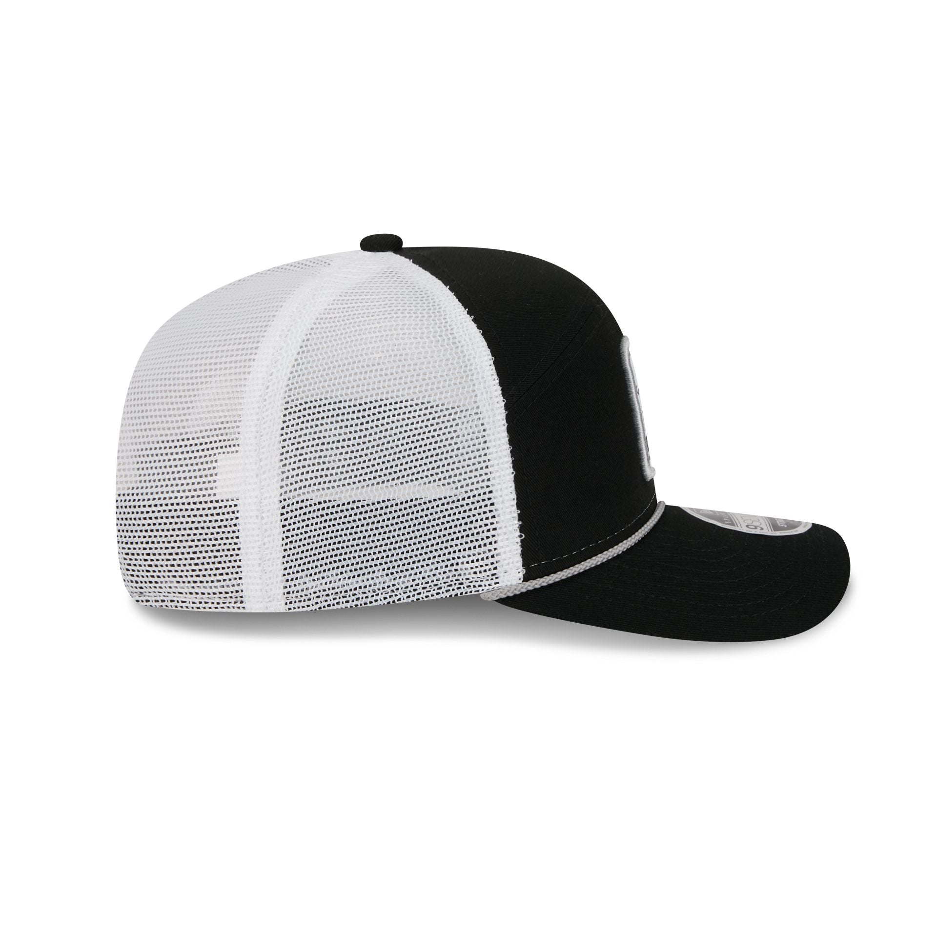 https://cdn.shopify.com/s/files/1/0601/2554/4675/files/60840942_9SEVENTYSP_QS970SP30416_CHIWHI_OTC_RSIDE.jpg?v=1763396921