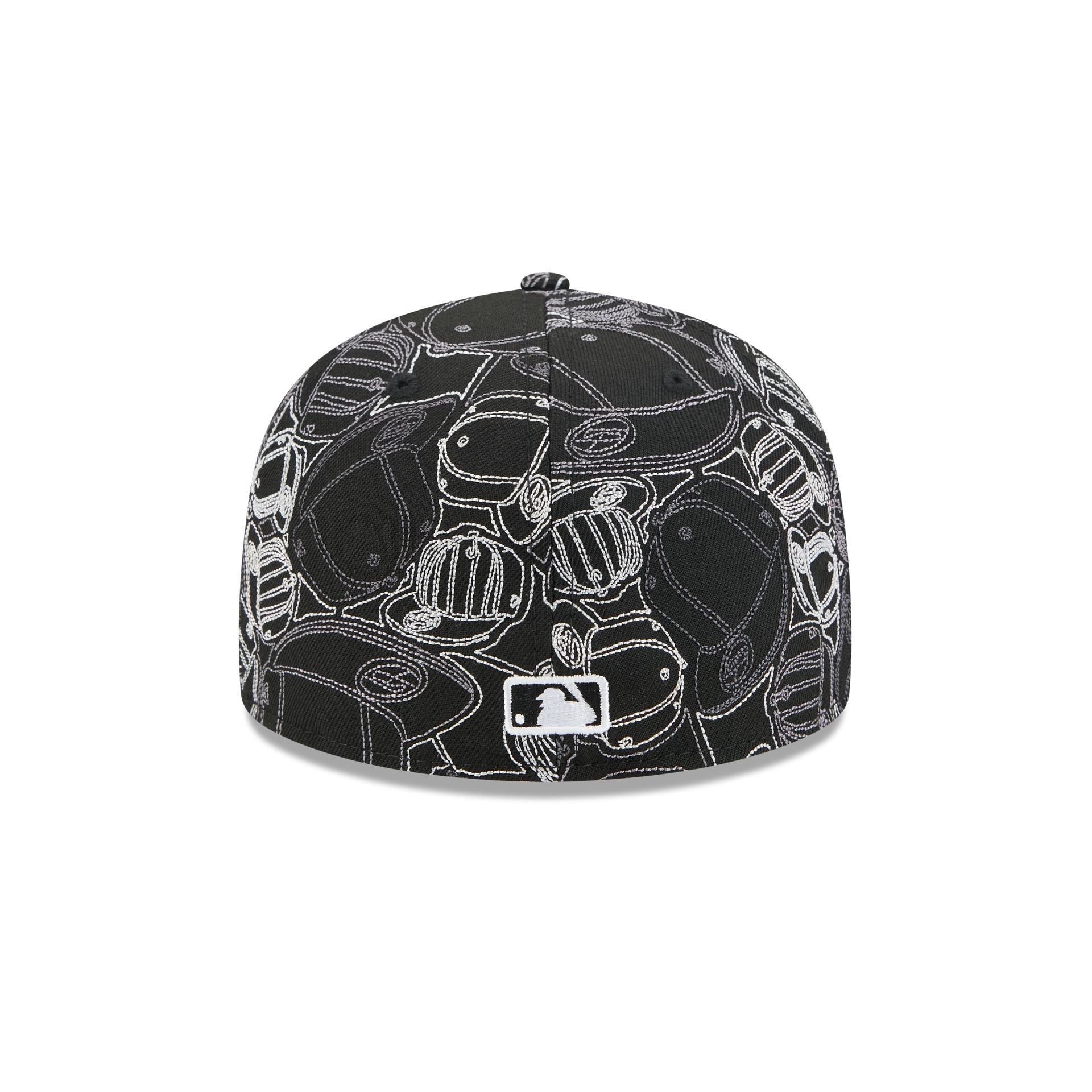 https://cdn.shopify.com/s/files/1/0601/2554/4675/files/60841953_59FIFTY_LifestyleEnergy_BOSRED_BLK_R.jpg?v=1763665702