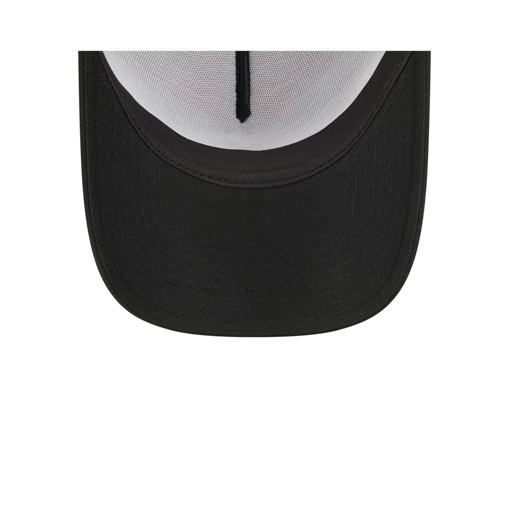 https://cdn.shopify.com/s/files/1/0601/2554/4675/files/60841988_9FORTYAF_LifestyleEnergy_CHIWHI_BLK_UV.jpg?v=1763499719