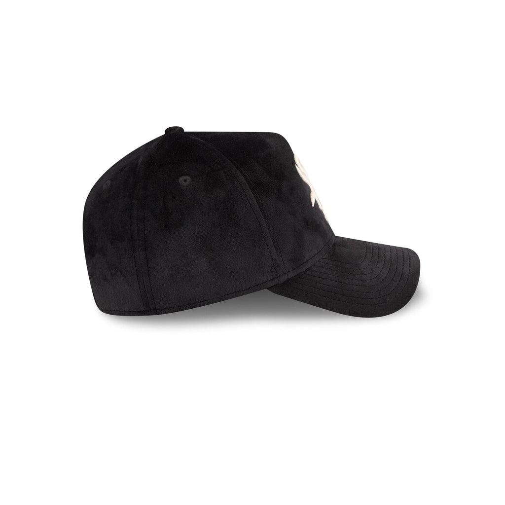 https://cdn.shopify.com/s/files/1/0601/2554/4675/files/60842292_9FORTYAF_CC9FORTYAF30810_CHIWHI_OTC_RSIDE.jpg?v=1763569073