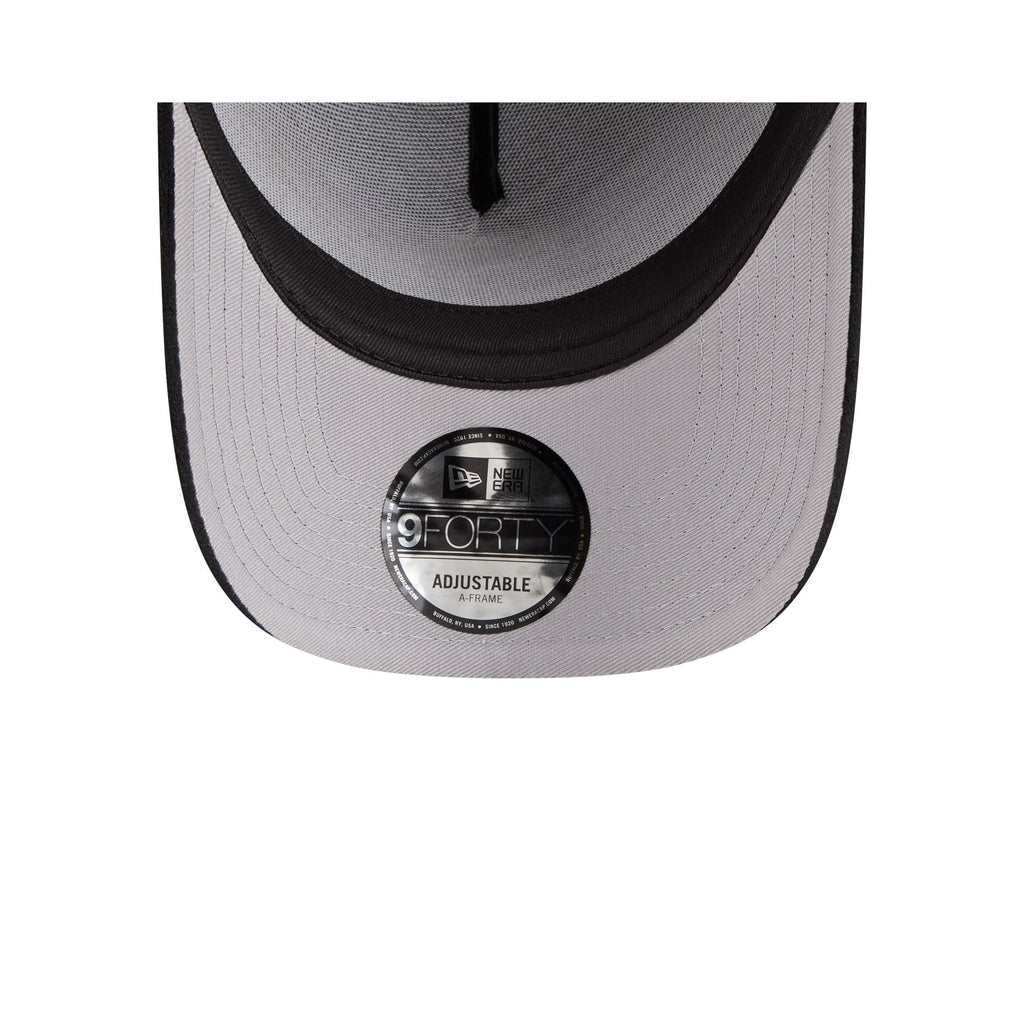 https://cdn.shopify.com/s/files/1/0601/2554/4675/files/60842292_9FORTYAF_CC9FORTYAF30810_CHIWHI_OTC_UV.jpg?v=1763569073