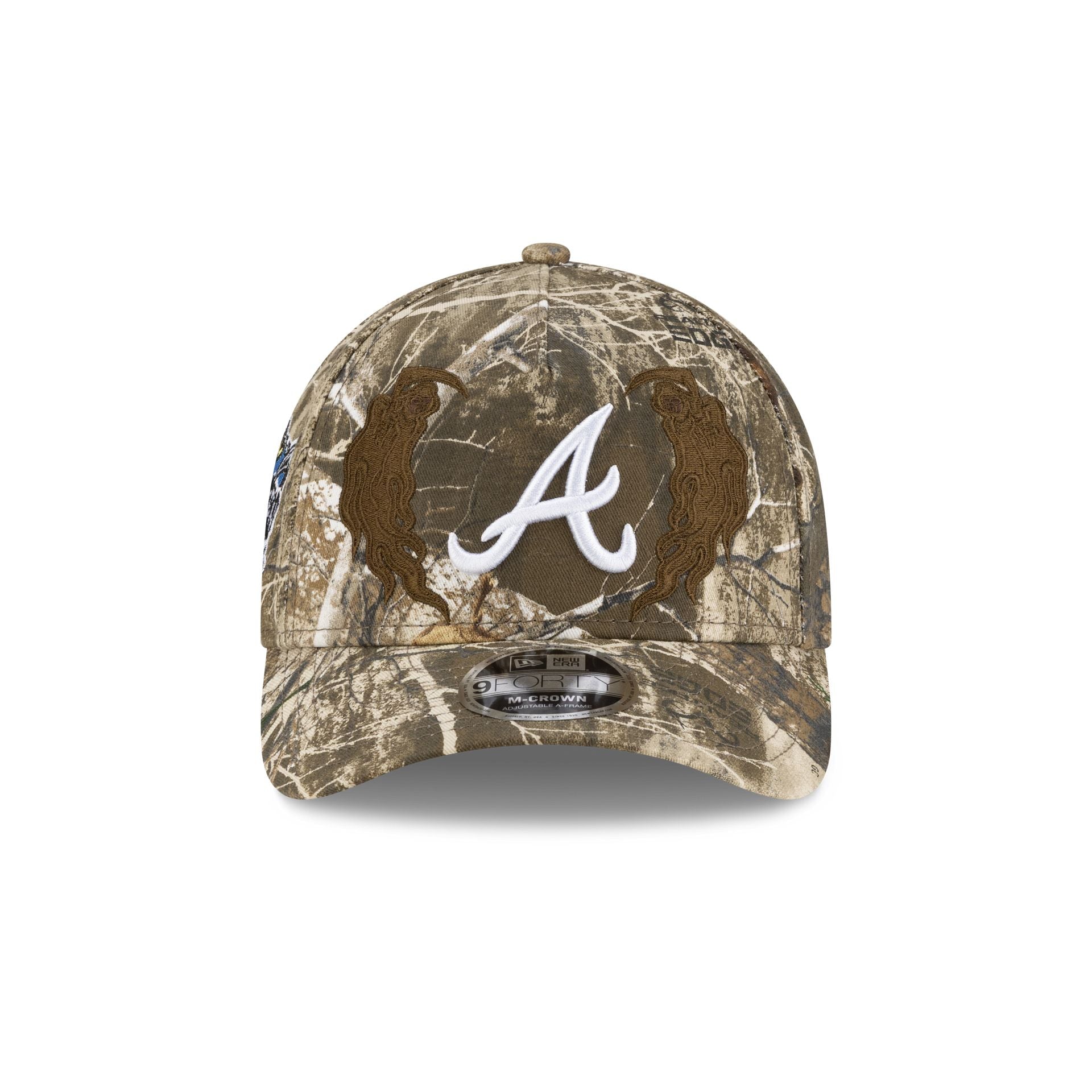 https://cdn.shopify.com/s/files/1/0601/2554/4675/files/60846841_9FORTYMCAF_COLLAB25_MLBXWARRENLOTAS_ATLBRA_CAMO_F.jpg?v=1759501577