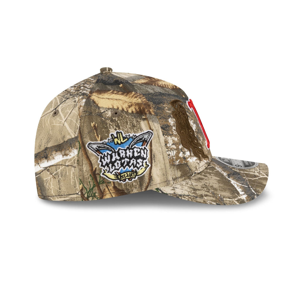https://cdn.shopify.com/s/files/1/0601/2554/4675/files/60846842_9FORTYMCAF_COLLAB25_MLBXWARRENLOTAS_BOSRED_CAMO_RSIDE.jpg?v=1759501577