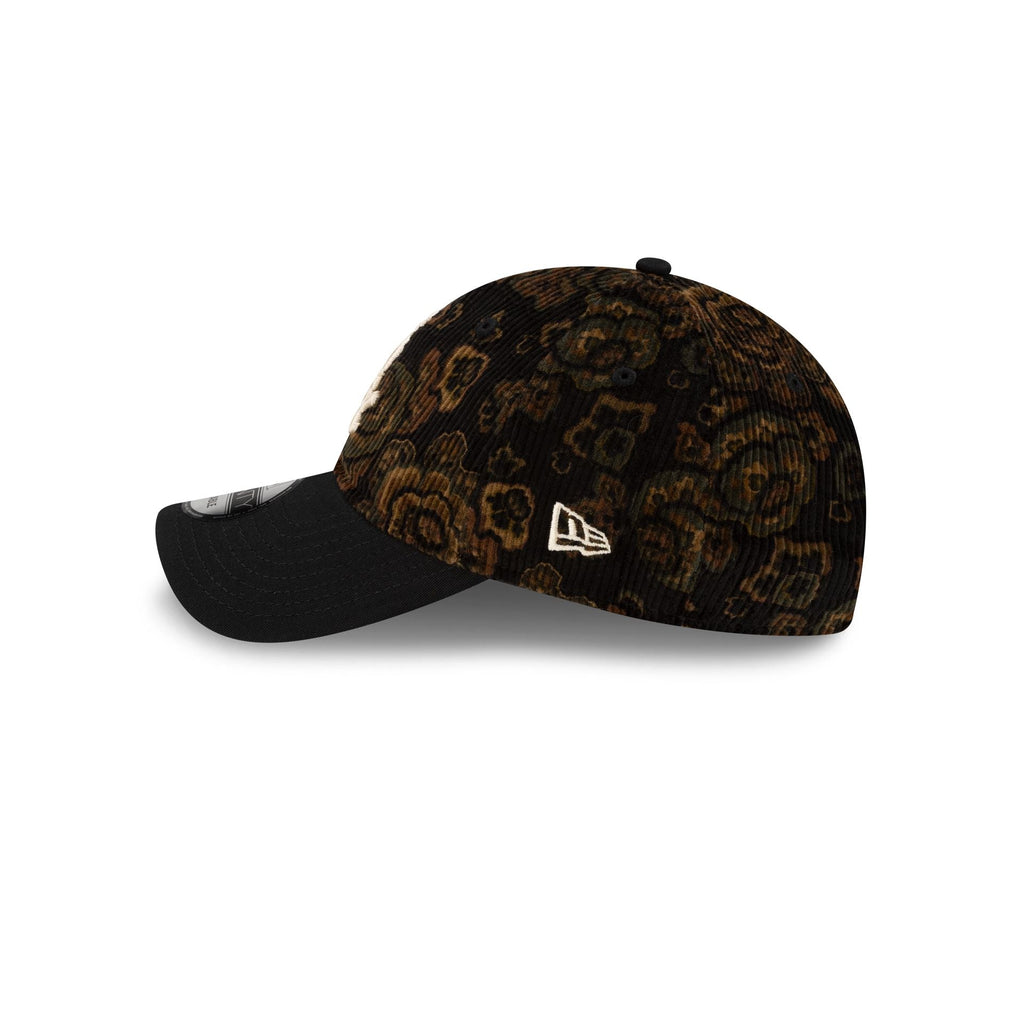 https://cdn.shopify.com/s/files/1/0601/2554/4675/files/60847082_9TWENTY_COMPLEXCON_25_CHIWHI_C2_A0_BLK_LSIDE.jpg?v=1763569073