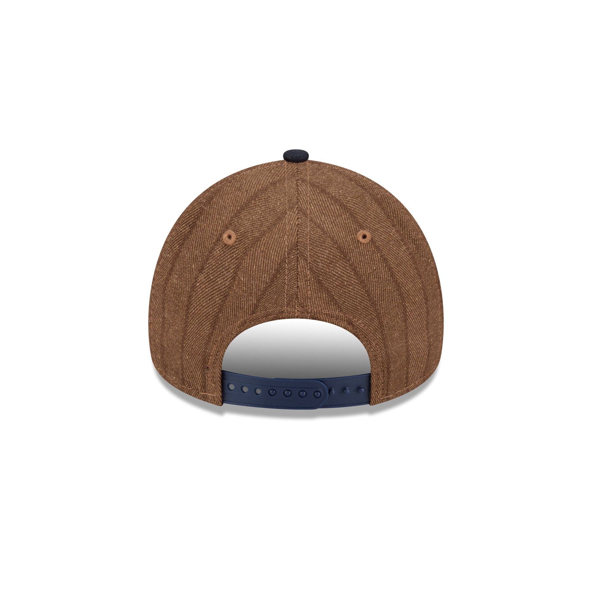 https://cdn.shopify.com/s/files/1/0601/2554/4675/files/60847087_9FORTYAF_CC9FORTYAF32423_ATLBRA_TIR_R.jpg?v=1763569074