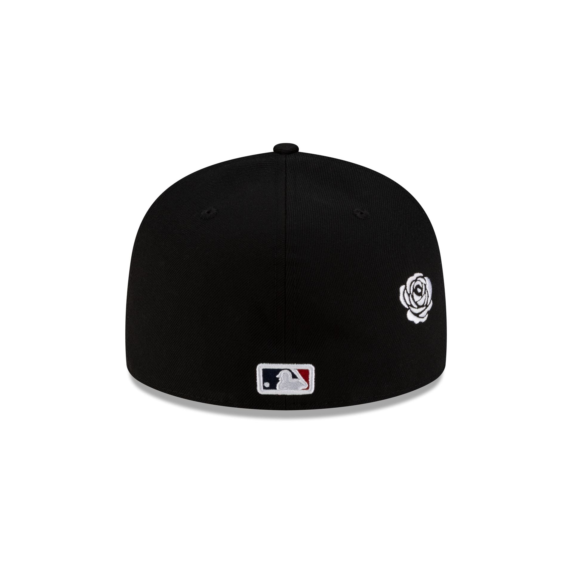 https://cdn.shopify.com/s/files/1/0601/2554/4675/files/60847136_59FIFTY_INTL25_EMEA_NOVCUSTOMS_CHIWHI_BLACK_R.jpg?v=1767715958