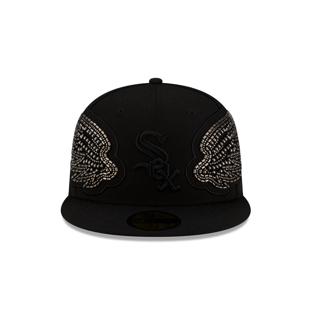 https://cdn.shopify.com/s/files/1/0601/2554/4675/files/60847392_59FIFTY_INTL25_EMEA_NOVCUSTOMS_CHIWHI_BLACK_F.jpg?v=1767715960
