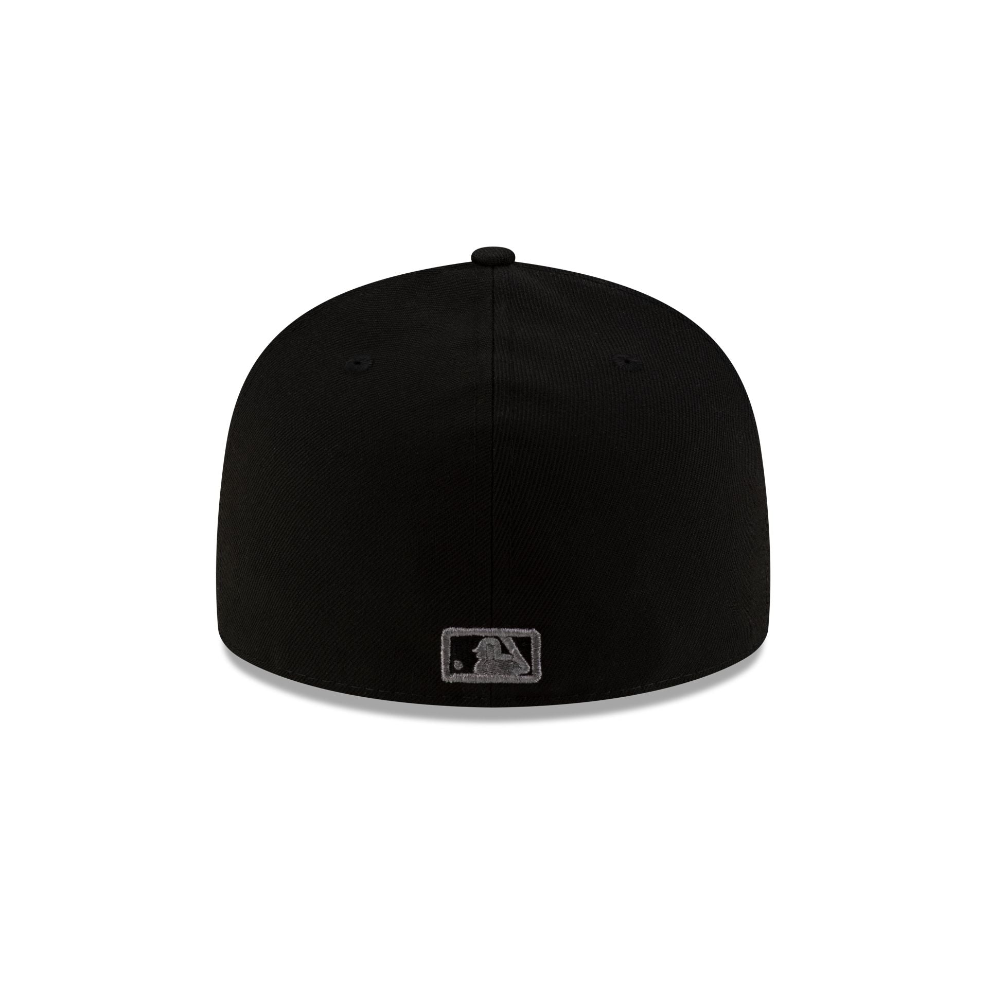 https://cdn.shopify.com/s/files/1/0601/2554/4675/files/60847392_59FIFTY_INTL25_EMEA_NOVCUSTOMS_CHIWHI_BLACK_R.jpg?v=1767715960