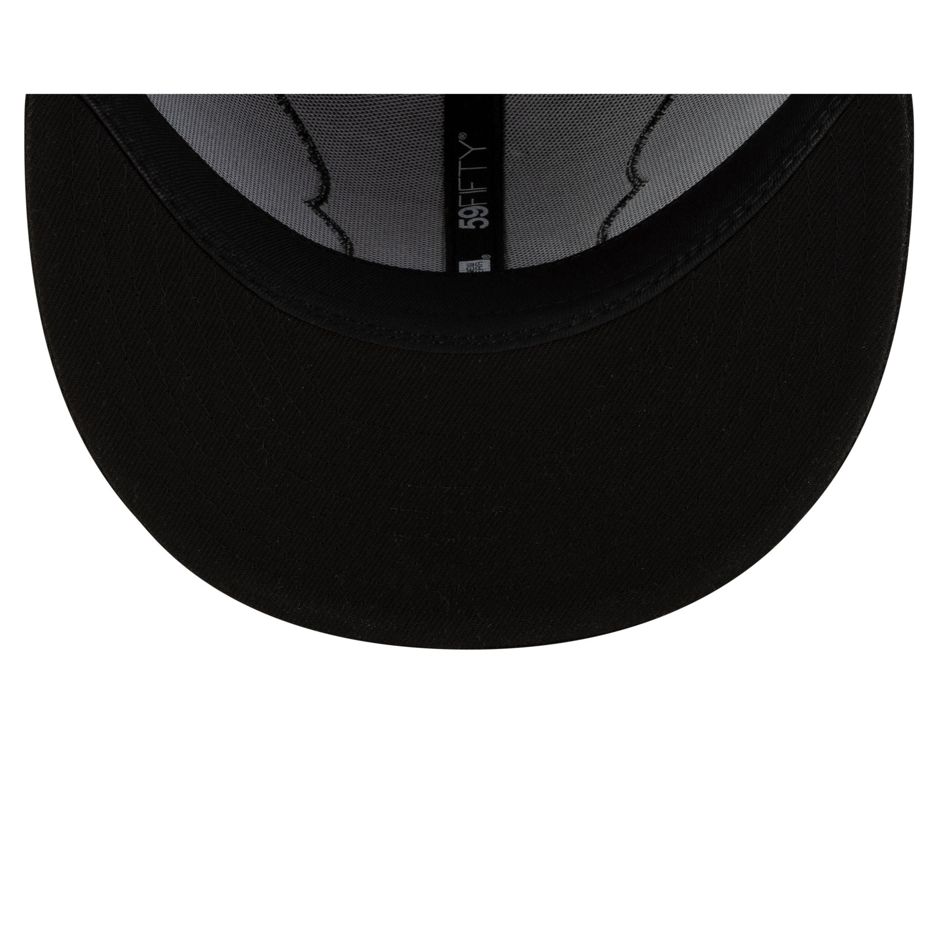 https://cdn.shopify.com/s/files/1/0601/2554/4675/files/60847392_59FIFTY_INTL25_EMEA_NOVCUSTOMS_CHIWHI_BLACK_UV.jpg?v=1767715960