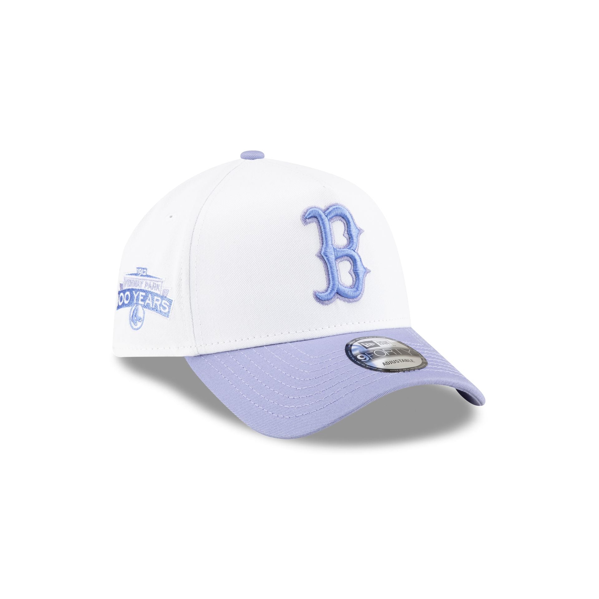 https://cdn.shopify.com/s/files/1/0601/2554/4675/files/70845377_9FORTYAF_SPRING24_BOSREDCO_WHT_3QR.jpg?v=1713980369