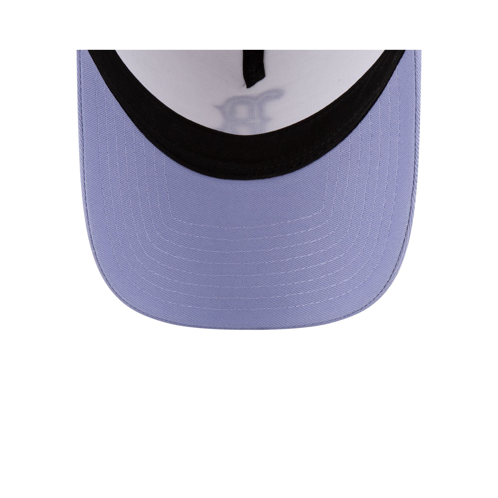 https://cdn.shopify.com/s/files/1/0601/2554/4675/files/70845377_9FORTYAF_SPRING24_BOSREDCO_WHT_UV.jpg?v=1713980369