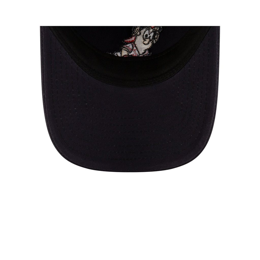 https://cdn.shopify.com/s/files/1/0601/2554/4675/files/70873625_9TWENTY_MLBMINIMASCOT_ATLBRA_NAV_UV.jpg?v=1719412089