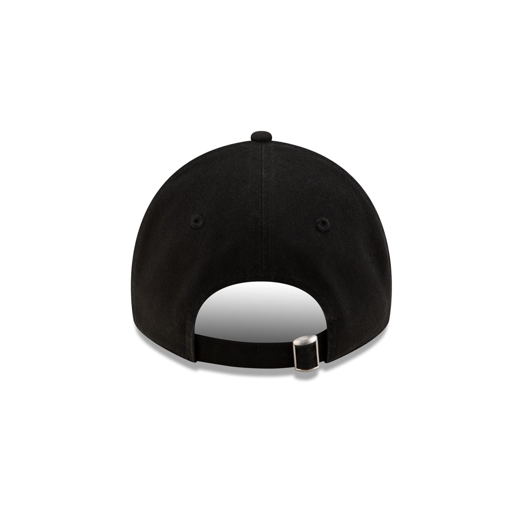 https://cdn.shopify.com/s/files/1/0601/2554/4675/files/70873630_9TWENTY_MLBMINIMASCOT_CHIWHI_BLK_R.jpg?v=1719412087