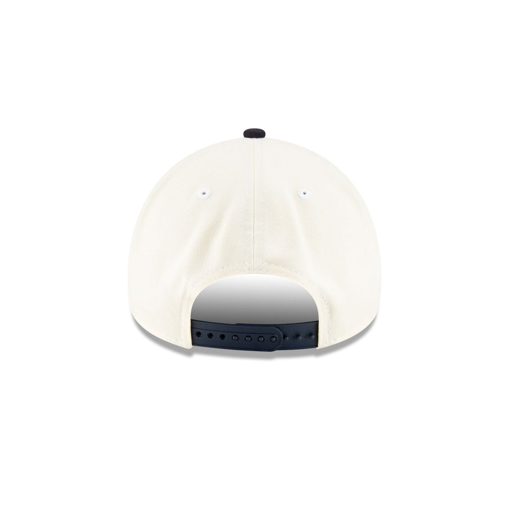 https://cdn.shopify.com/s/files/1/0601/2554/4675/files/70873722_9FORTYAF_MLBMINIMASCOT_BOSREDCO_WHT_R.jpg?v=1719412085