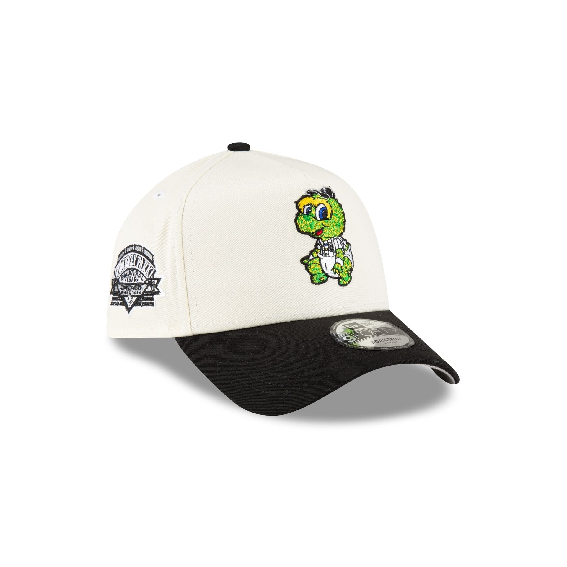 https://cdn.shopify.com/s/files/1/0601/2554/4675/files/70873772_9FORTYAF_MLBMINIMASCOT_CHIWHICO_WHT_3QR.jpg?v=1719412090