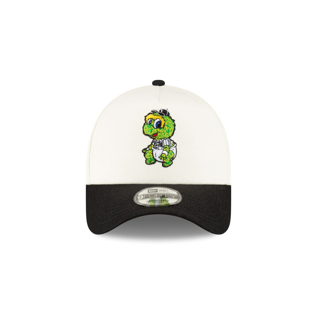 https://cdn.shopify.com/s/files/1/0601/2554/4675/files/70873772_9FORTYAF_MLBMINIMASCOT_CHIWHICO_WHT_F.jpg?v=1719412090