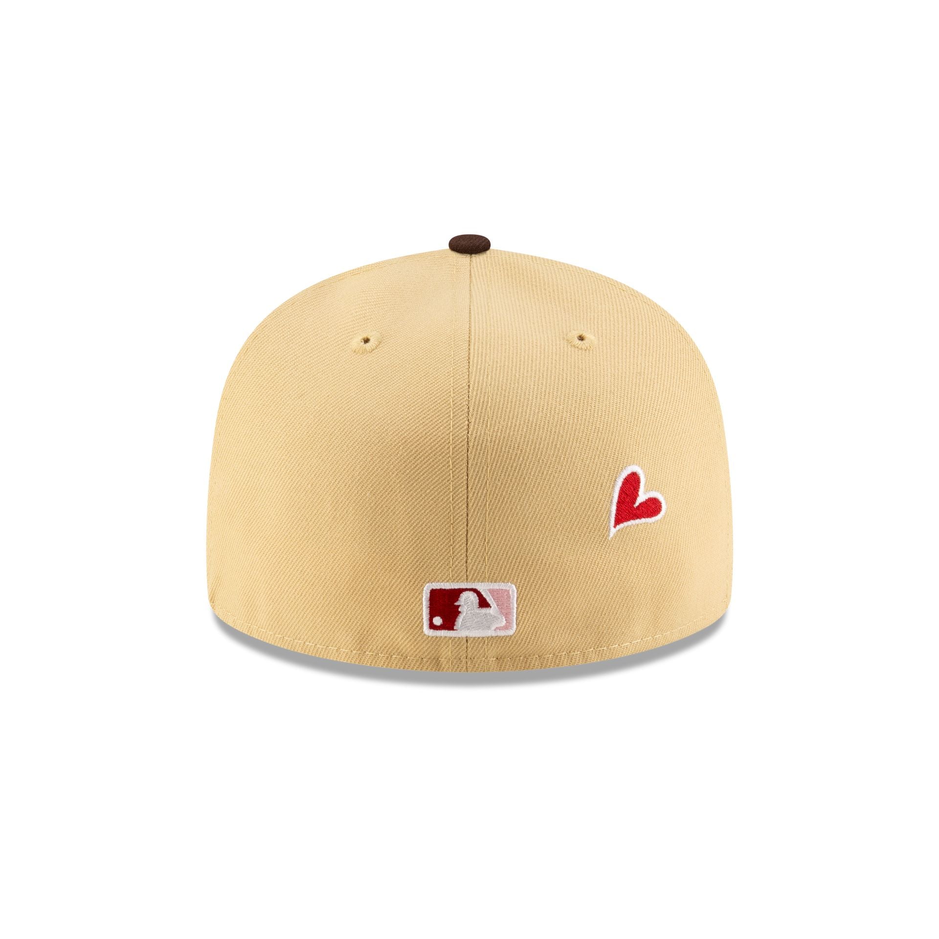 https://cdn.shopify.com/s/files/1/0601/2554/4675/files/70918480_59FIFTY_JUSTCAPS_ROSES_BOSRED_TAN_R.jpg?v=1737469337
