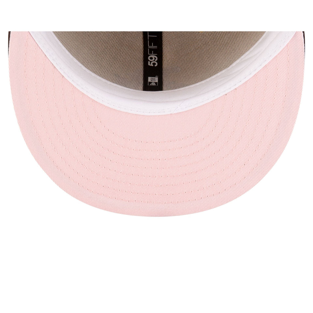 https://cdn.shopify.com/s/files/1/0601/2554/4675/files/70918480_59FIFTY_JUSTCAPS_ROSES_BOSRED_TAN_UV.jpg?v=1737469337