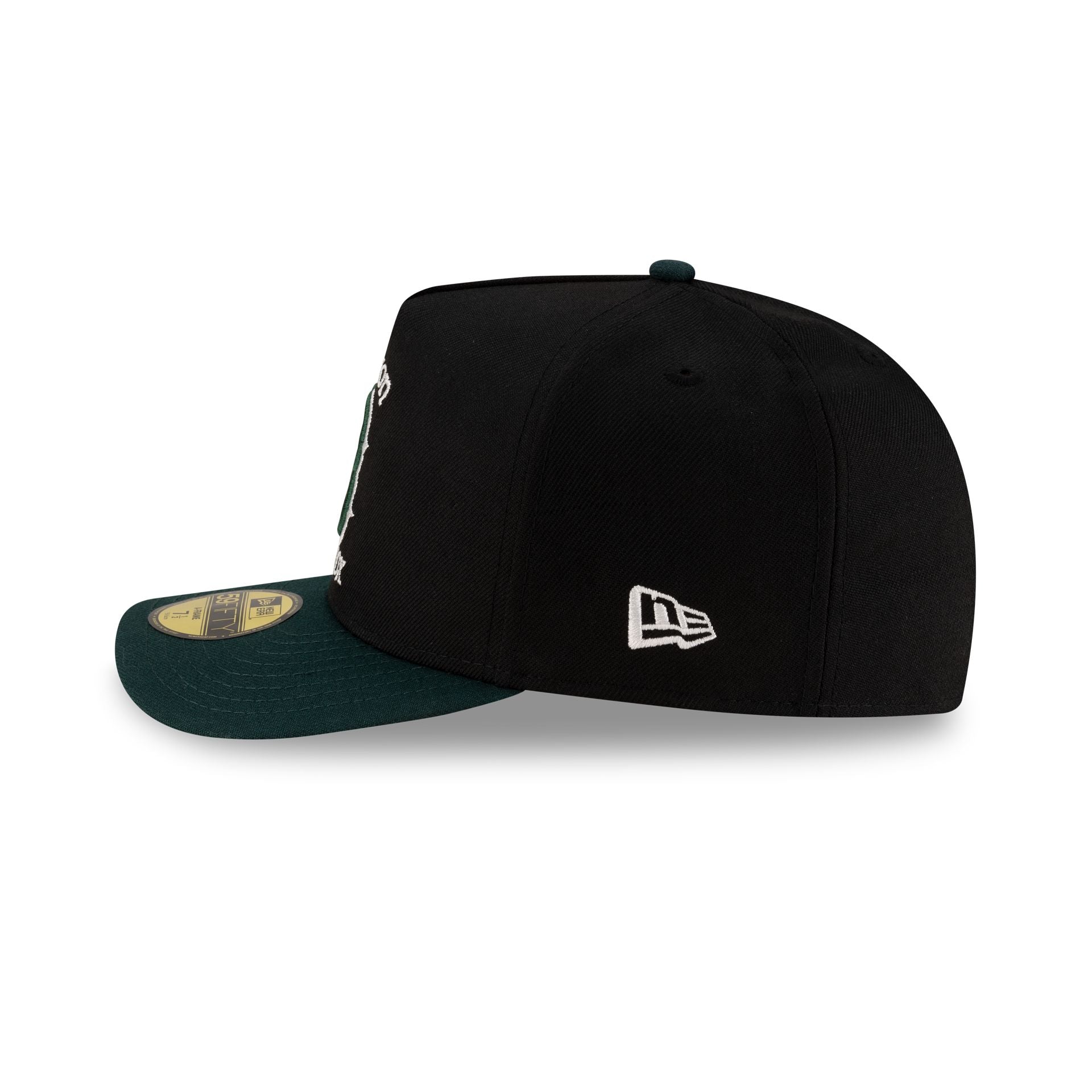 https://cdn.shopify.com/s/files/1/0601/2554/4675/files/70924246_59FIFTYAF_STPATRICKSDAY_BOSRED_BLK_3QR.jpg?v=1740588441
