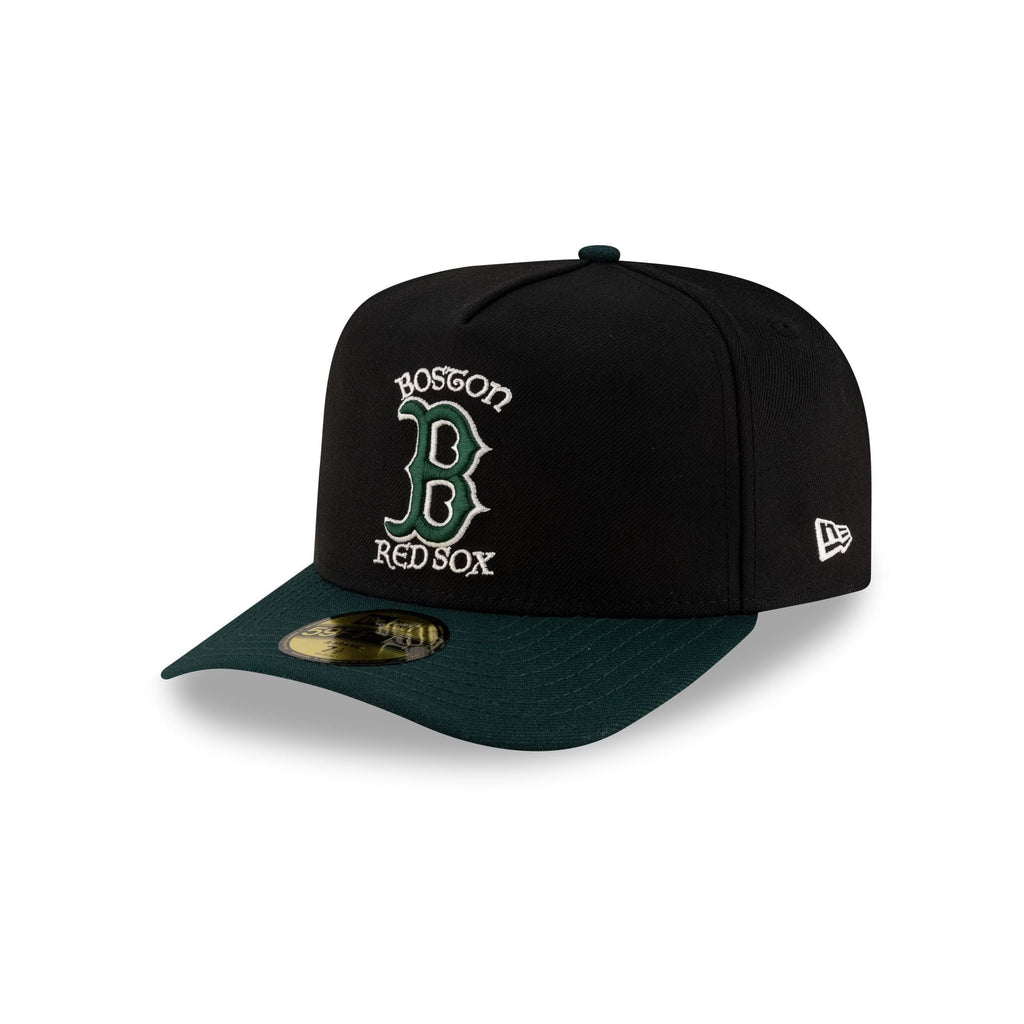 https://cdn.shopify.com/s/files/1/0601/2554/4675/files/70924246_59FIFTYAF_STPATRICKSDAY_BOSRED_BLK_LSIDE.jpg?v=1740588441