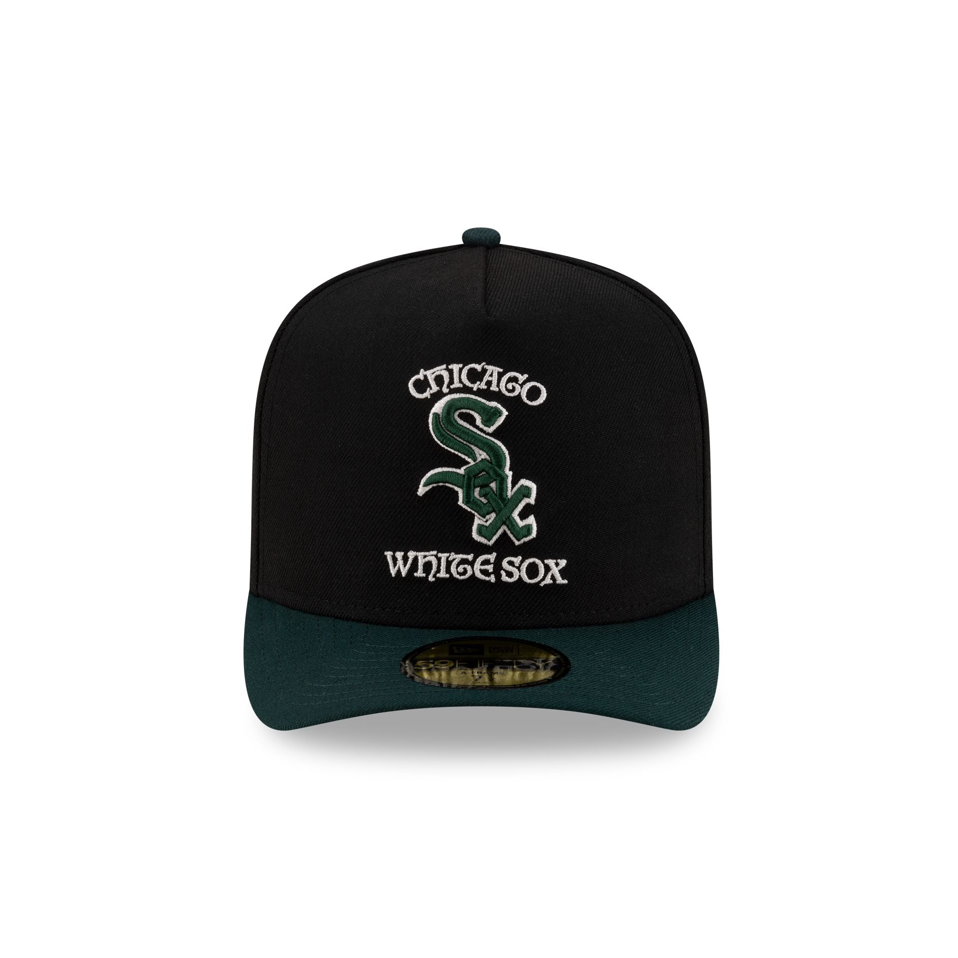 https://cdn.shopify.com/s/files/1/0601/2554/4675/files/70924252_59FIFTYAF_STPATRICKSDAY_CHIWHI_BLK_F.jpg?v=1740588463