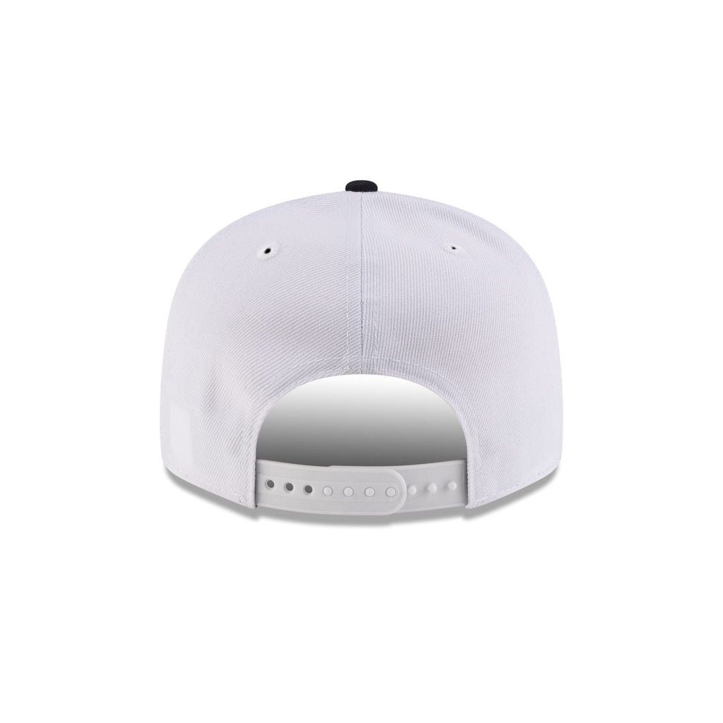 https://cdn.shopify.com/s/files/1/0601/2554/4675/files/70929783_9FIFTY_MLBMASCOT_25_BOSSCACO_WHT_R.jpg?v=1741802263