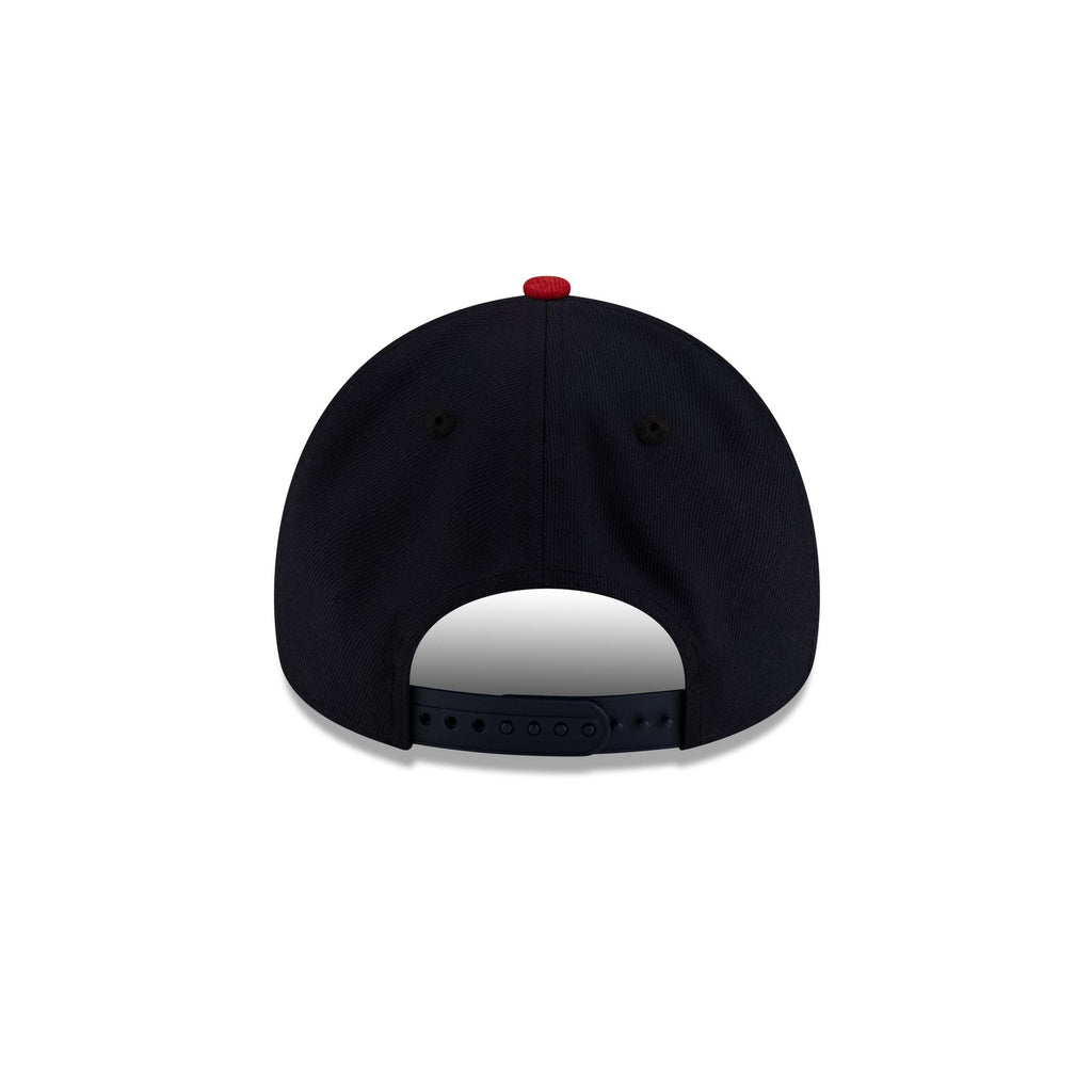 https://cdn.shopify.com/s/files/1/0601/2554/4675/files/70931218_9FORTYAFRAME_MLBMASCOT_25_ATLBRA_NAV_R.jpg?v=1741802268