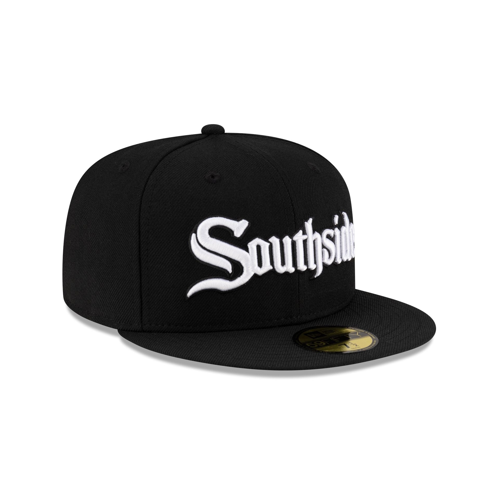 https://cdn.shopify.com/s/files/1/0601/2554/4675/files/70946223_59FIFTY_JUSTCAPS_GOTHICSCRIPT_CHIWHI_BLK_3QR.jpg?v=1749501422