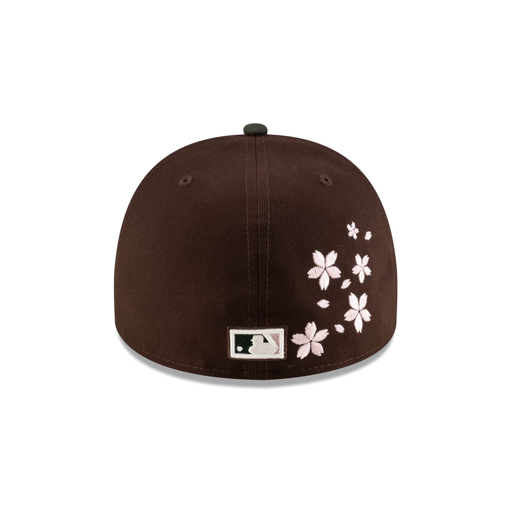 https://cdn.shopify.com/s/files/1/0601/2554/4675/files/70959370_59FIFTYAF_JULYGCP25_CHERRY_BLOSSOM_CHIWHICO_BRN_R.jpg?v=1750704677