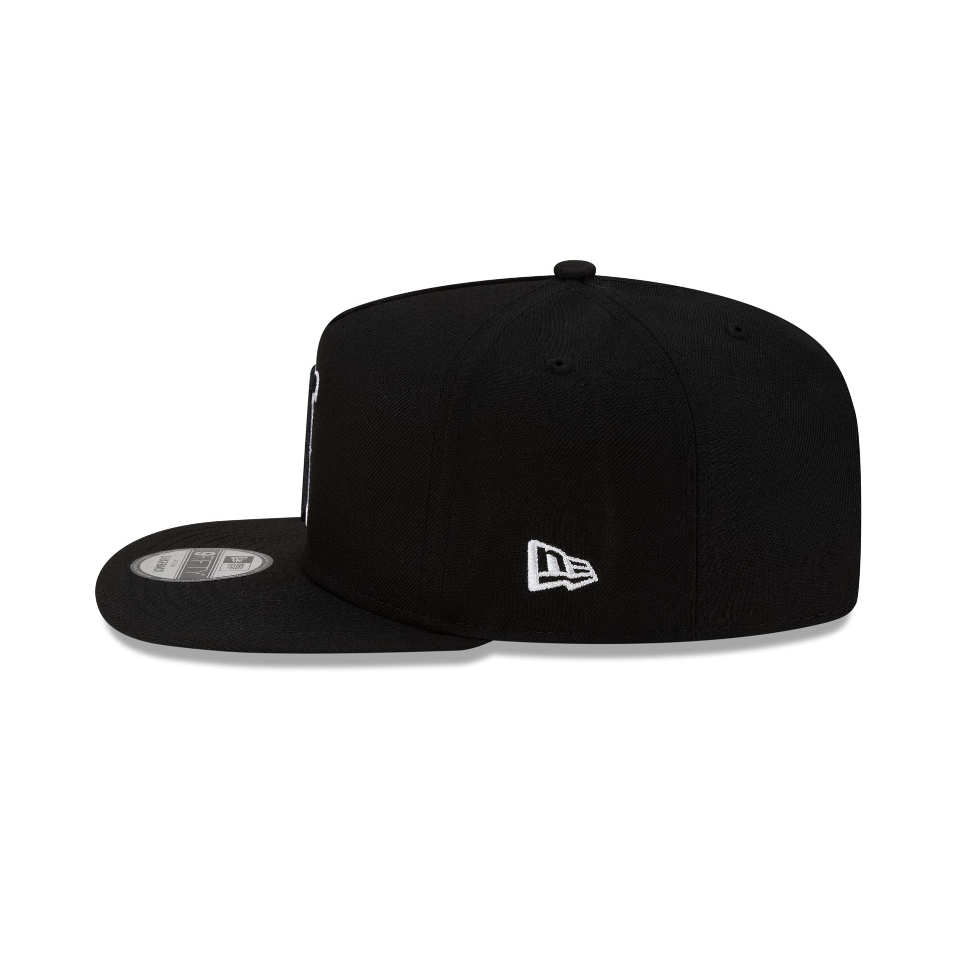 https://cdn.shopify.com/s/files/1/0601/2554/4675/files/70983650_9FIFTY_20A-FRAME_UPDOWN_BOSRED_BLACK_LSIDE.jpg?v=1760368555