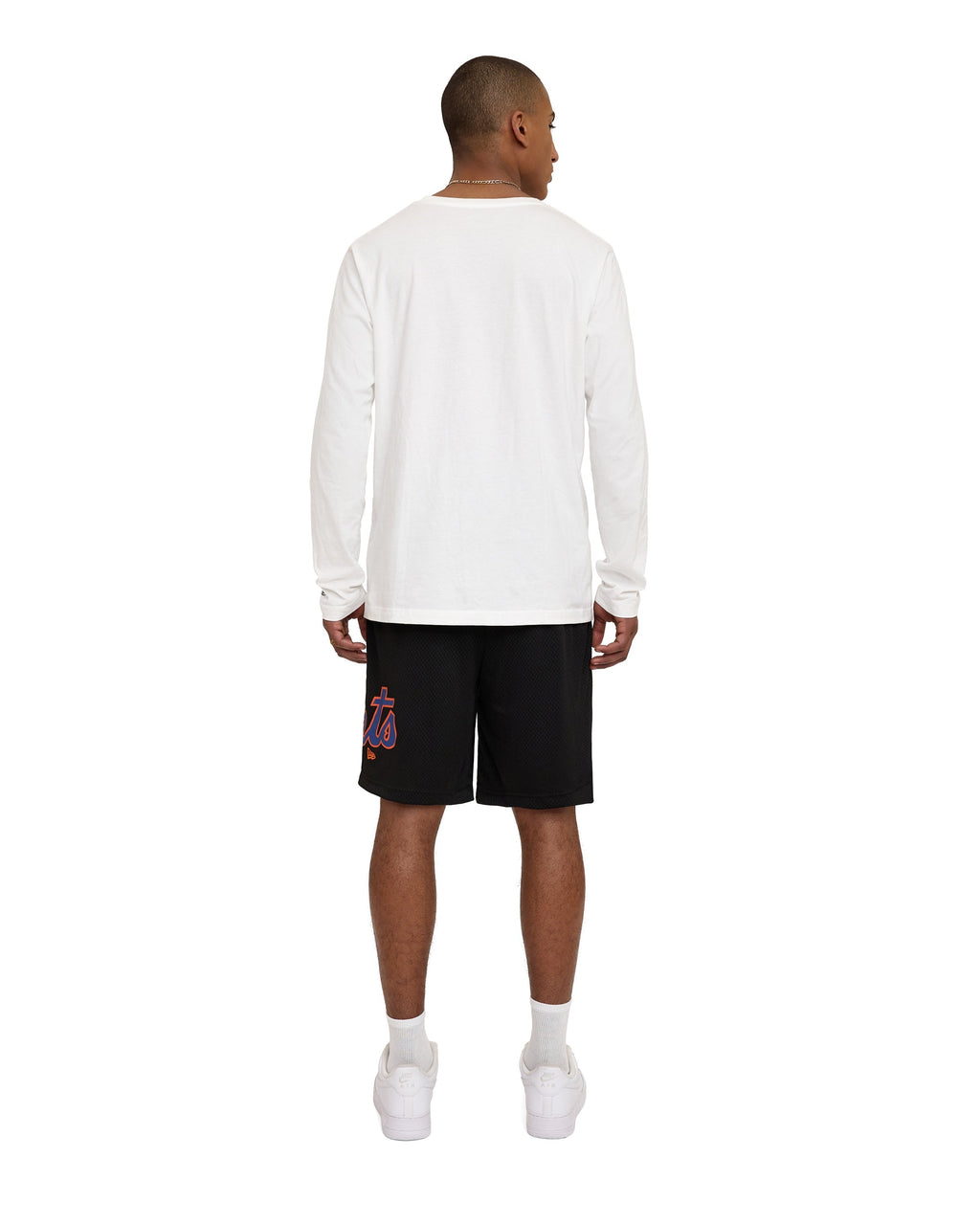 https://cdn.shopify.com/s/files/1/0601/2554/4675/files/Look_46_1420_6921fb67-c553-419d-87dd-e5277f9fd344.jpg?v=1710254261